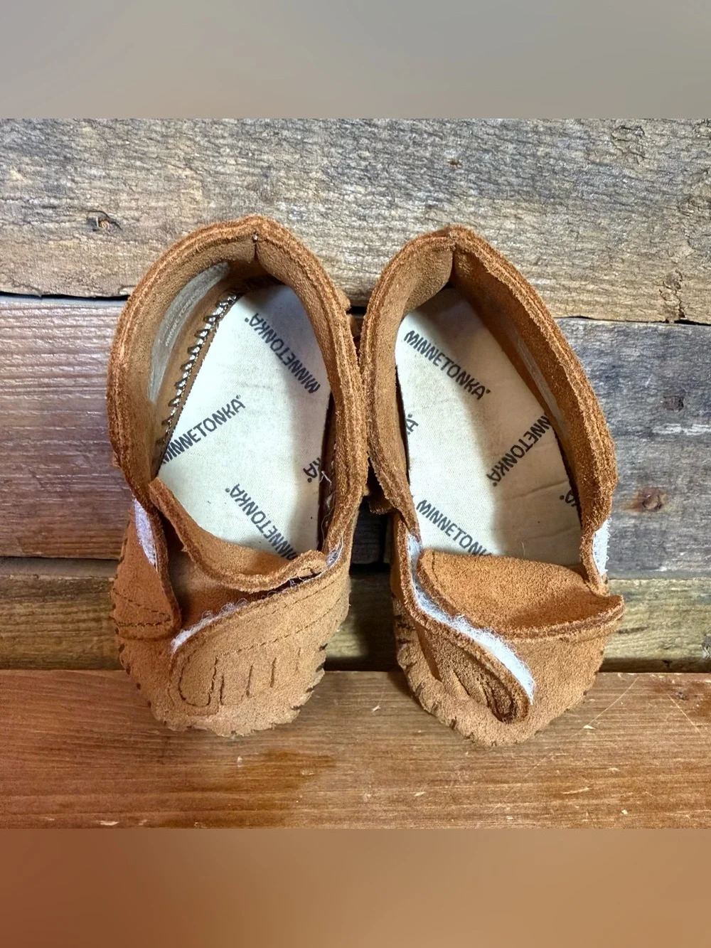 Minnetonka Moccasins Infants Front Strap Bootie, Brown, Size 3